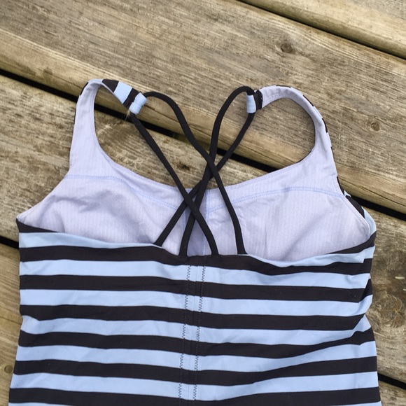 Lululemon Free to Be Tank Size 4 - Picture 5 of 5